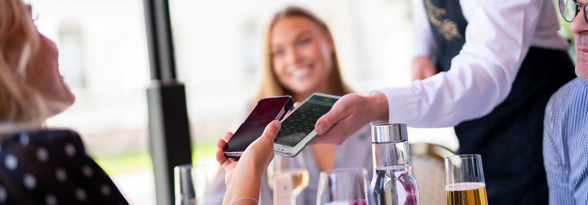 Pad de commande et de paiement pour restaurant en terrasse